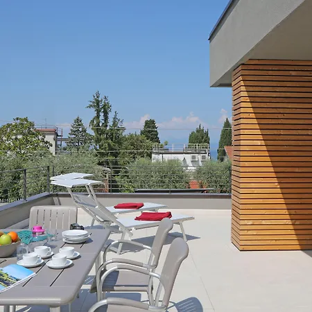 Apartmán T14 *